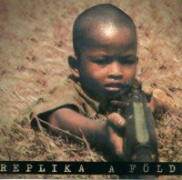 Replika - A Föld (2000)